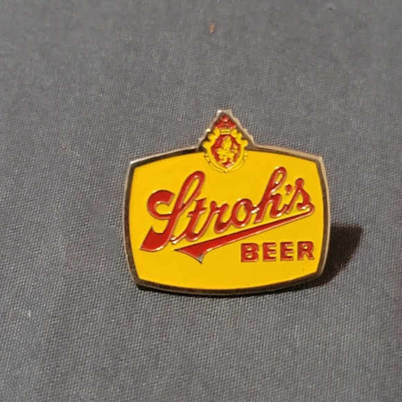 Stroh's Beer Other - Vtg Stroh's Beer Lapel Pin